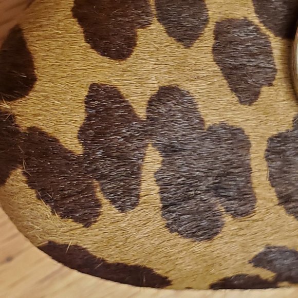 Victoria's Secret Leopard Flats Size 7.5B - Picture 15 of 16